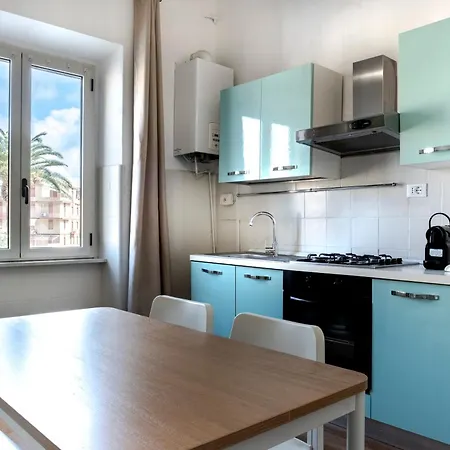 Apartment Al Pontile Lido di Ostia